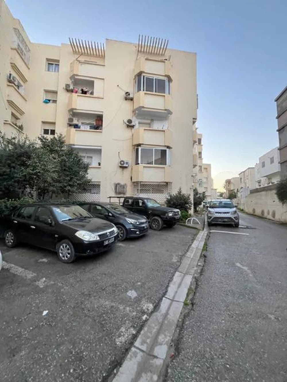 S+1 meublé A louer Riadh andaloss 