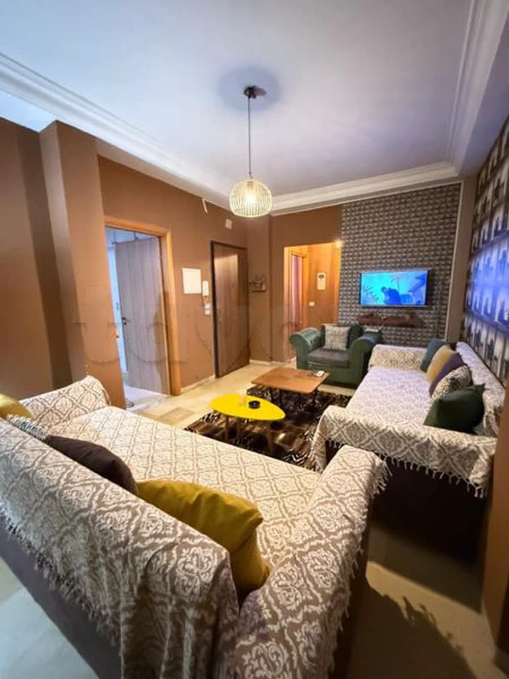 Studio élégant à louer à Ennaser 1, proche de la Clinique Amilcar