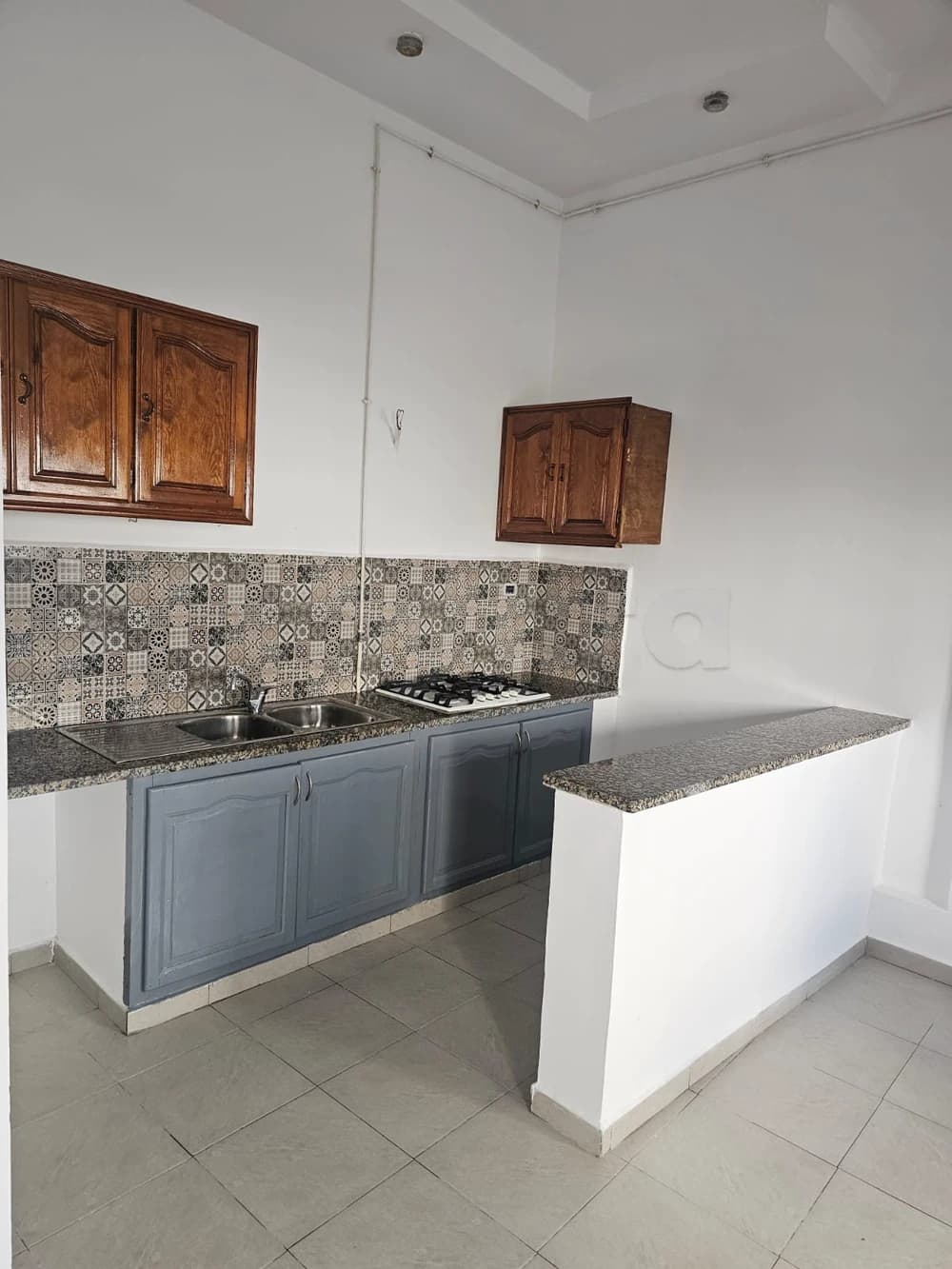 S+2 à ain zaghouan avec une entrée indépendante 