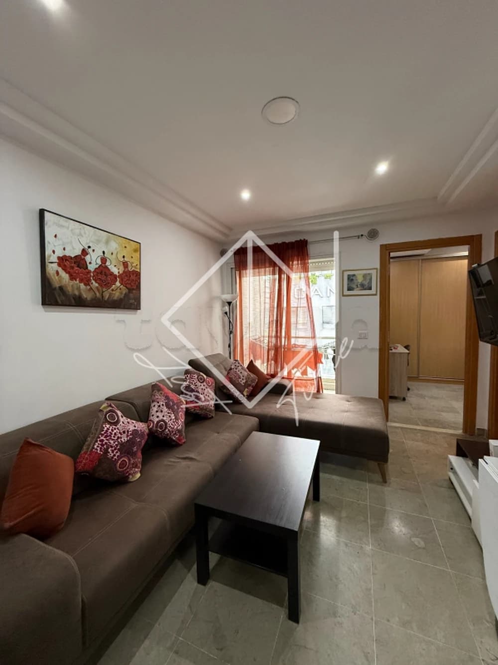 À vendre  appartement S+2 richement meublé à Jean d'arc