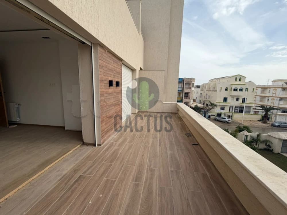 À vendre: Duplex S+3 de 221m² à Lido ,Nabeul