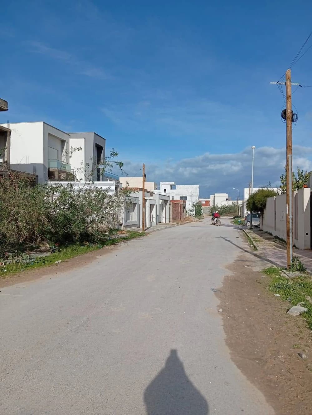 A vendre un terrain 350m² lotissement PARADAISE Soukra Viabilisé Titre individuelle plant autorisation de Bati  