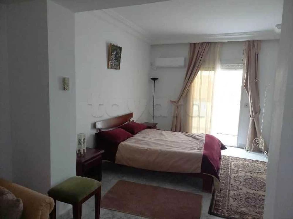 super  s1 semi meuble résidence gardée place Jean d'arc 