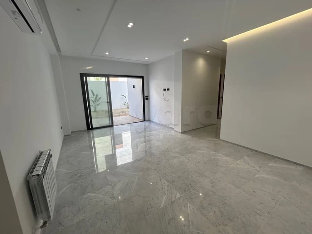 🔥𝐀 𝐕𝐄𝐍𝐃𝐑𝐄   𝐒+3 𝐚𝐯𝐞𝐜 𝐣𝐚𝐫𝐝𝐢𝐧   

📍  𝐀̀ 𝐋𝐚 𝐒𝐨𝐮𝐤𝐫𝐚 – 𝐂𝐡𝐨𝐭𝐫𝐚𝐧𝐚 𝐈,