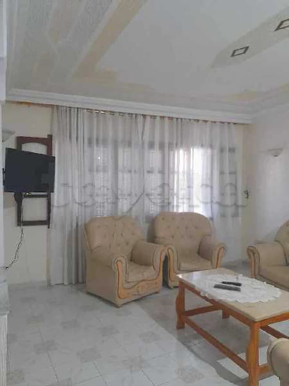 A louer s+3 climatisé à kélibia