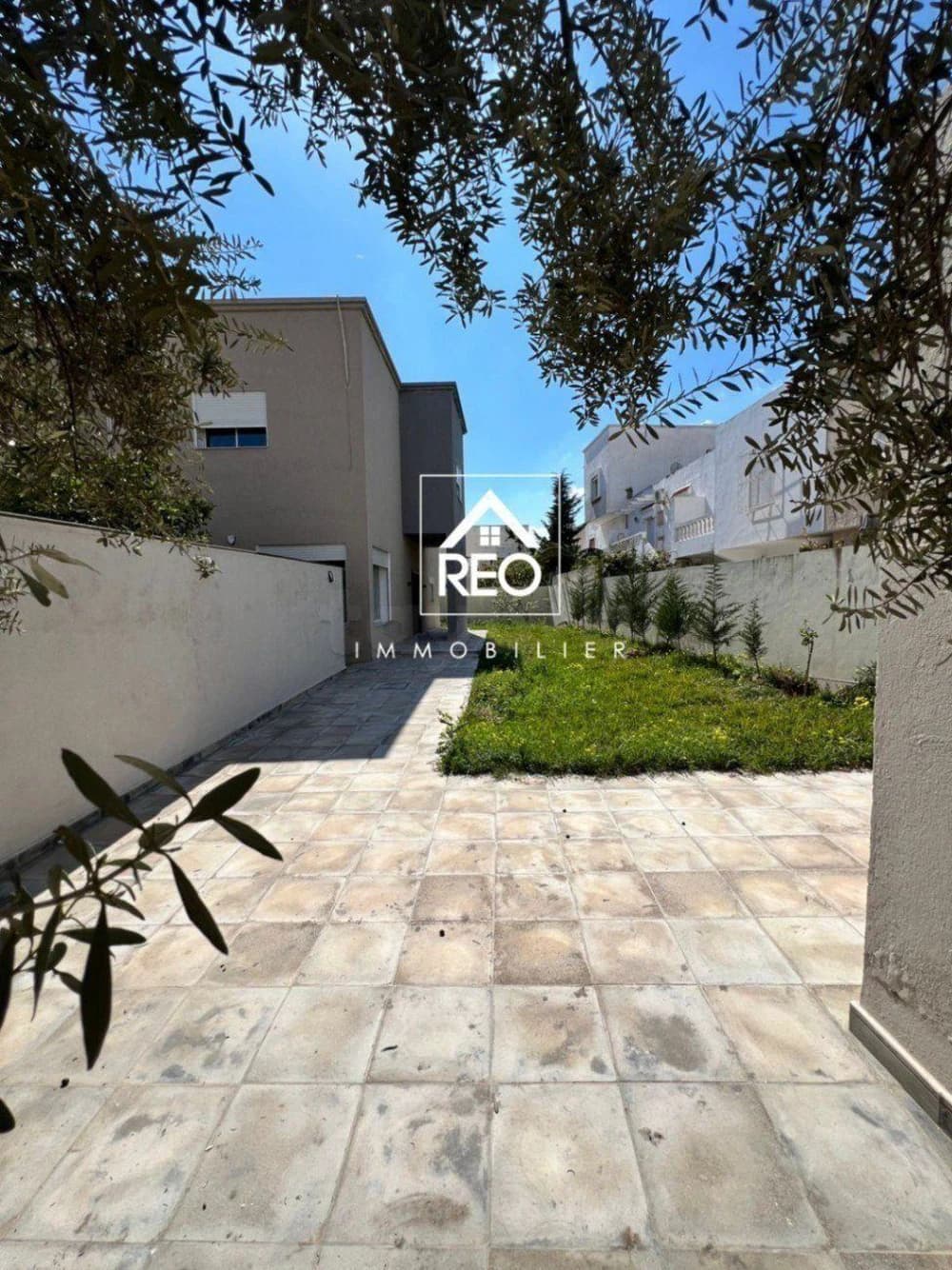 À louer – Duplex S+3 aux Jardins de L'Aouina