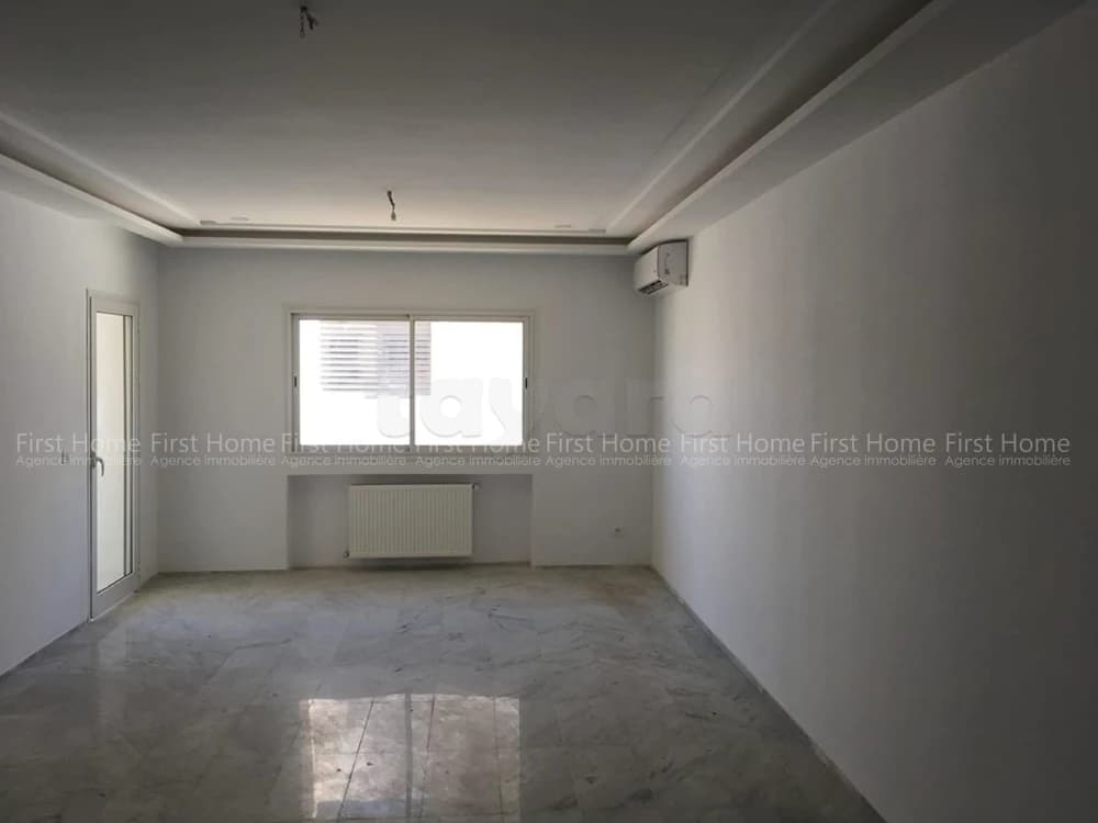 📍 Un magnifique appartement S+3 à louer à la Soukra