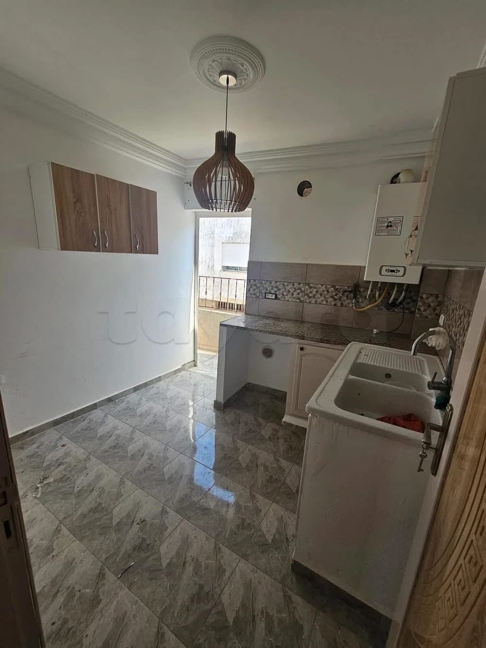 À louer un appartement s+2 à avenue khaled ibn el walid ain zaghouan