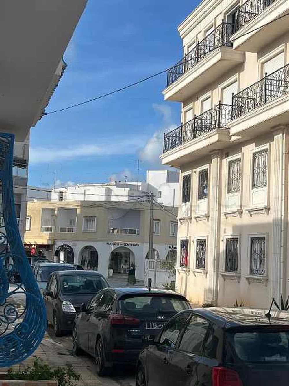 A louer local commercial à la maison plage a proximité de Zéphir 