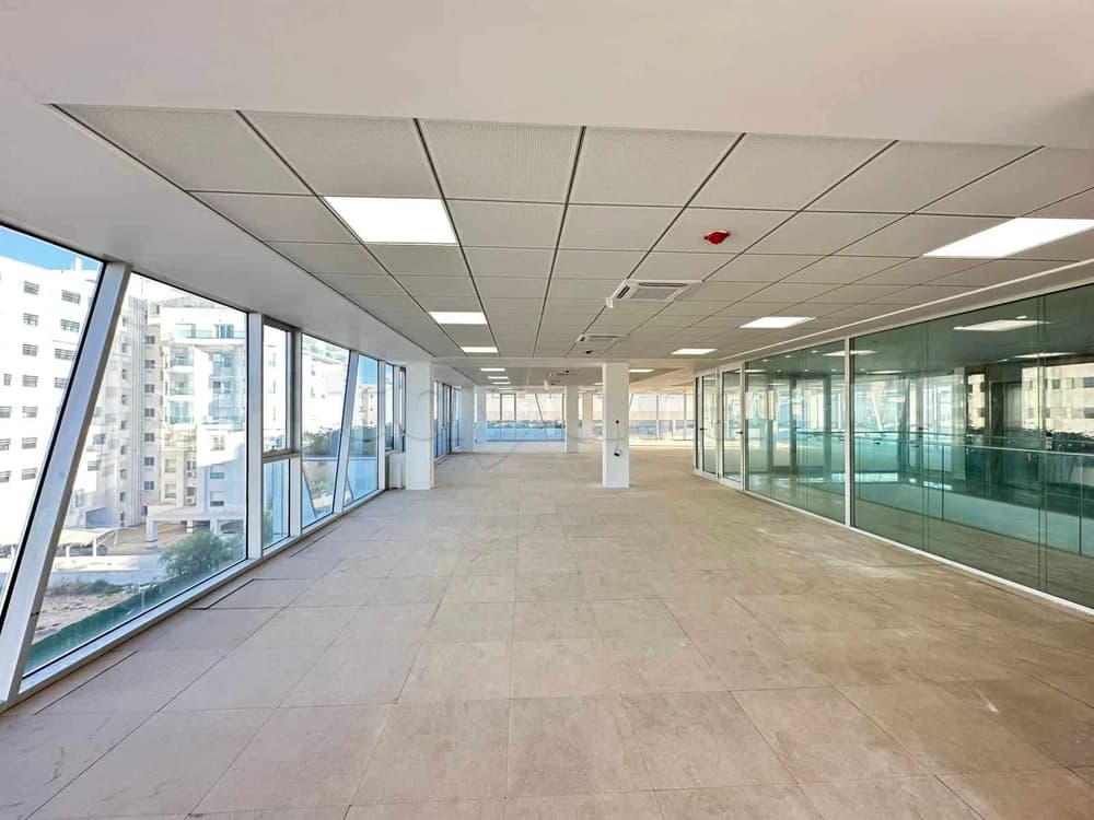 A louer immeuble très haut standing de 2576m² au lac 2