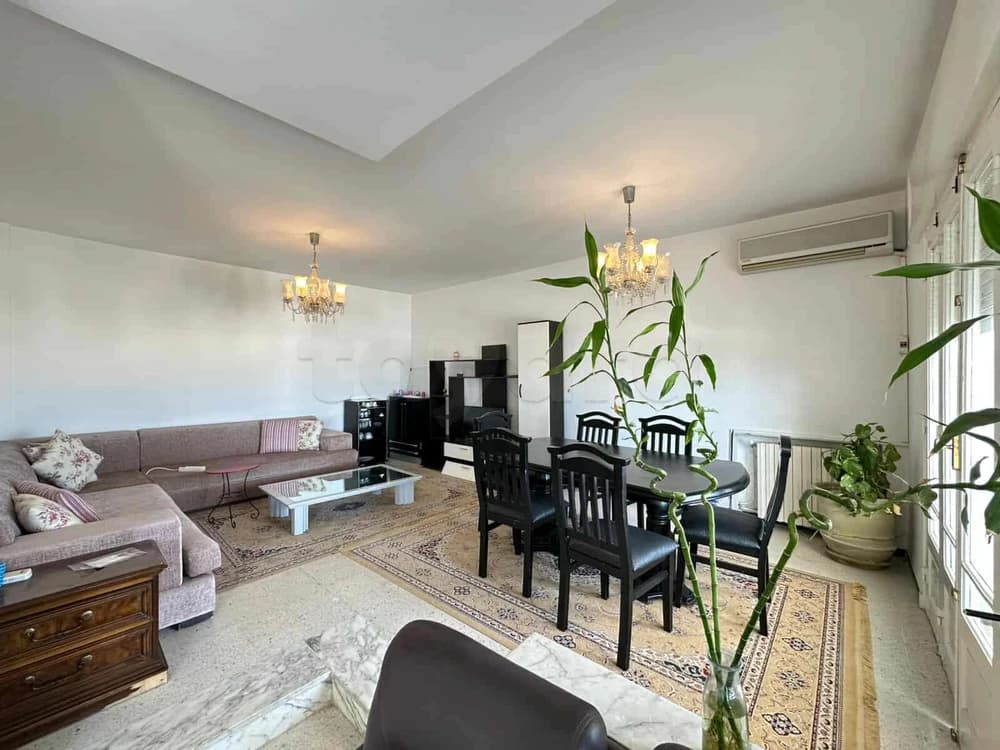 A louer S4 meublé à El Manar 2