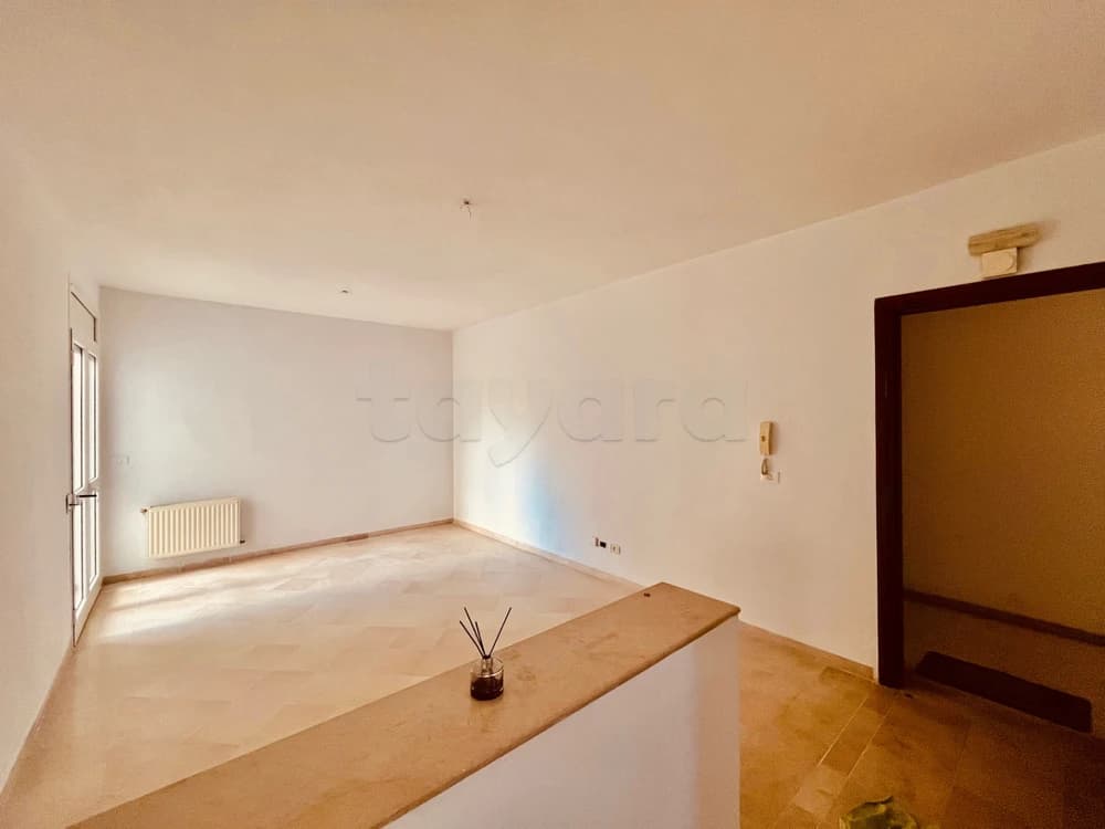 Appartement S+2 à vendre – Aïn Zaghouan, Cité El Wahat – 240 MD