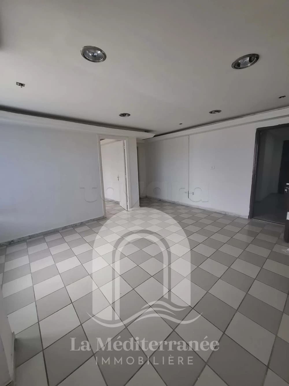 bureau à sidi rezig-93974850