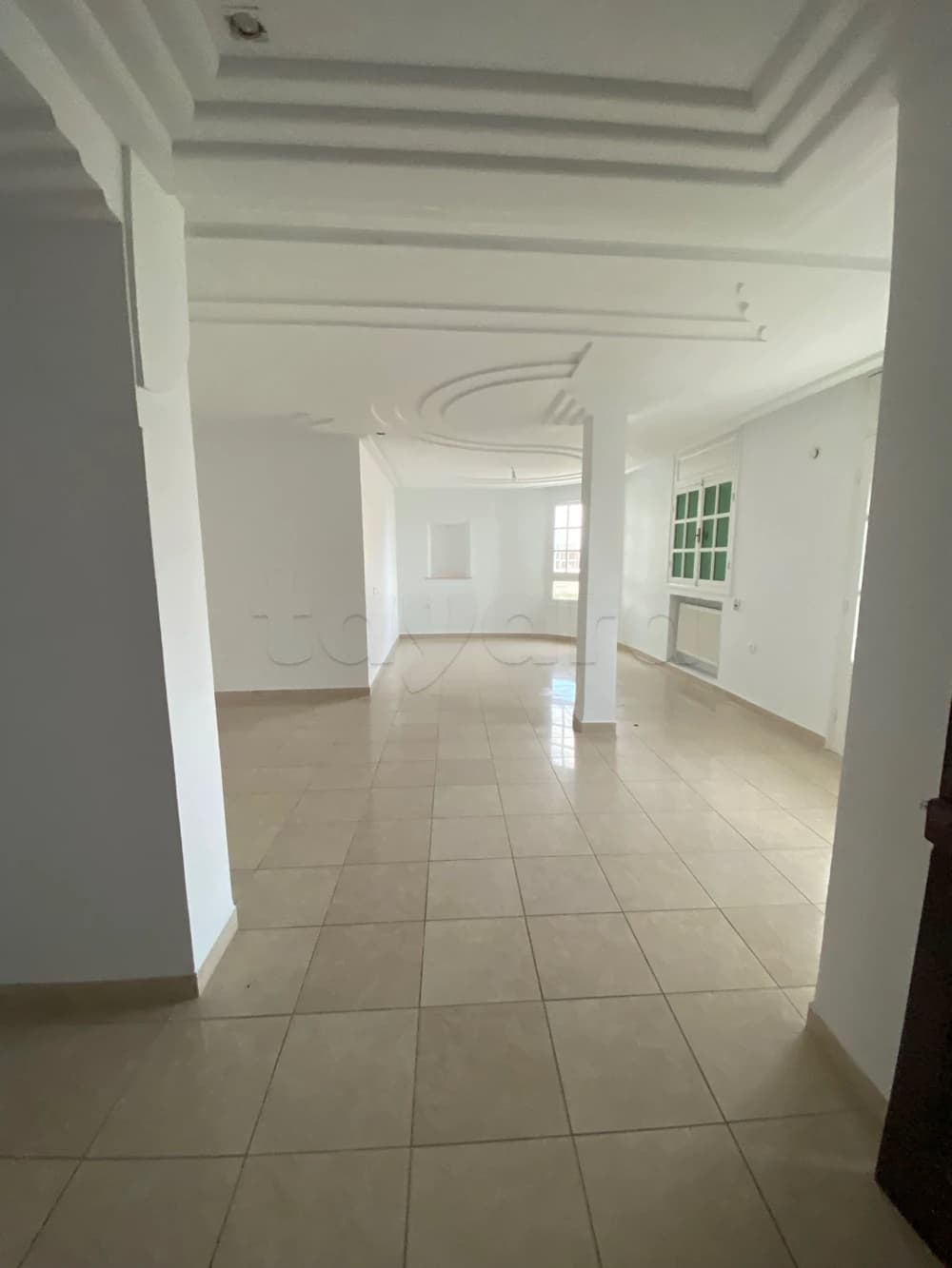 À louer un appartement s+3 à ain zaghouan nord