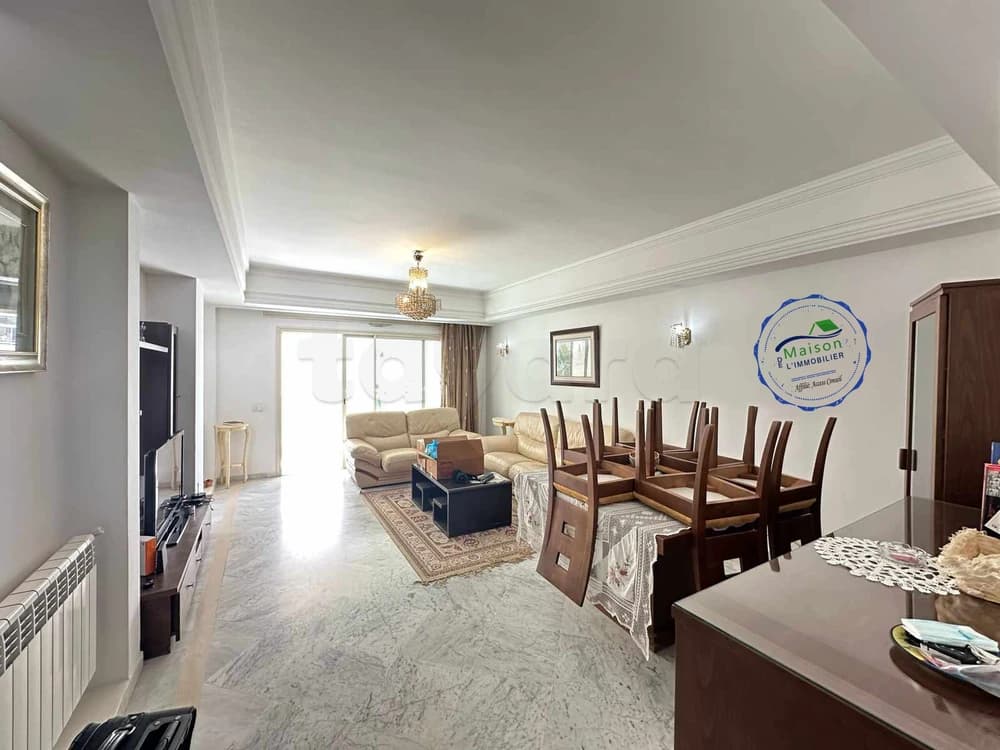 A louer S3 meublé av parking SS à Ennasr 1