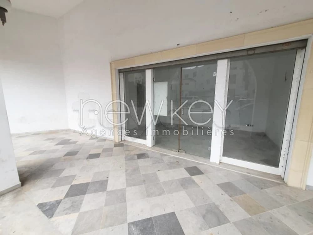 Local commercial à louer aux Jardins de l'Aouina
