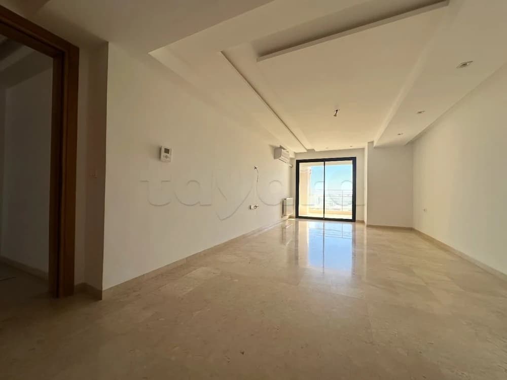 A louer un bel appartement de type S+2 neuf à sahloul 4