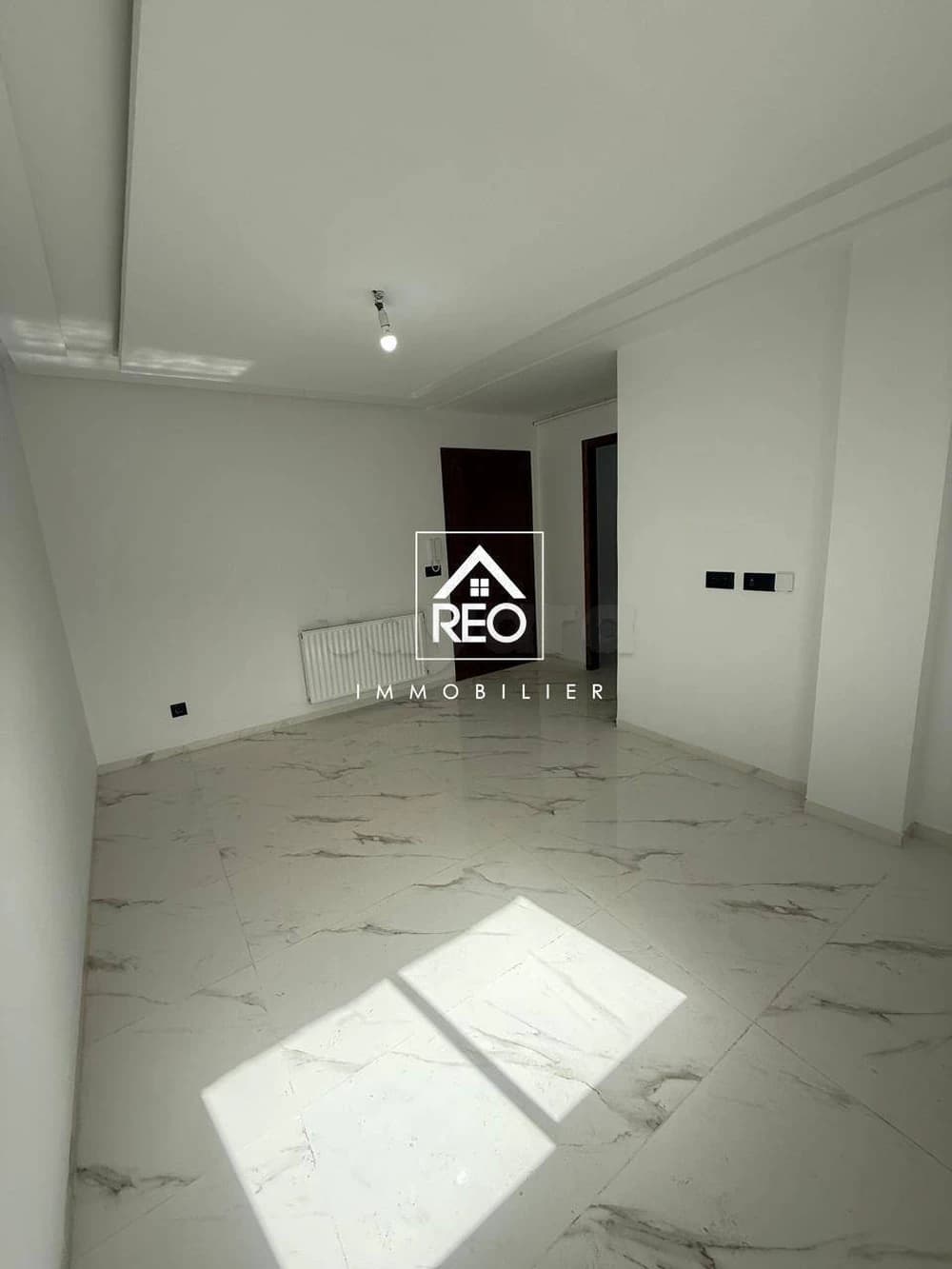 À Vendre :Un appartement S+2, idéalement situé à Cité Wahat