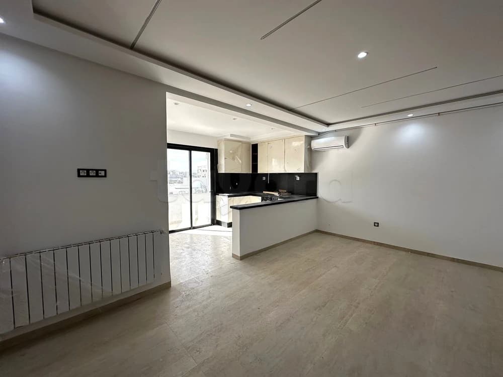  À vendre un s+2 neuf à Sahloul Ghrabi