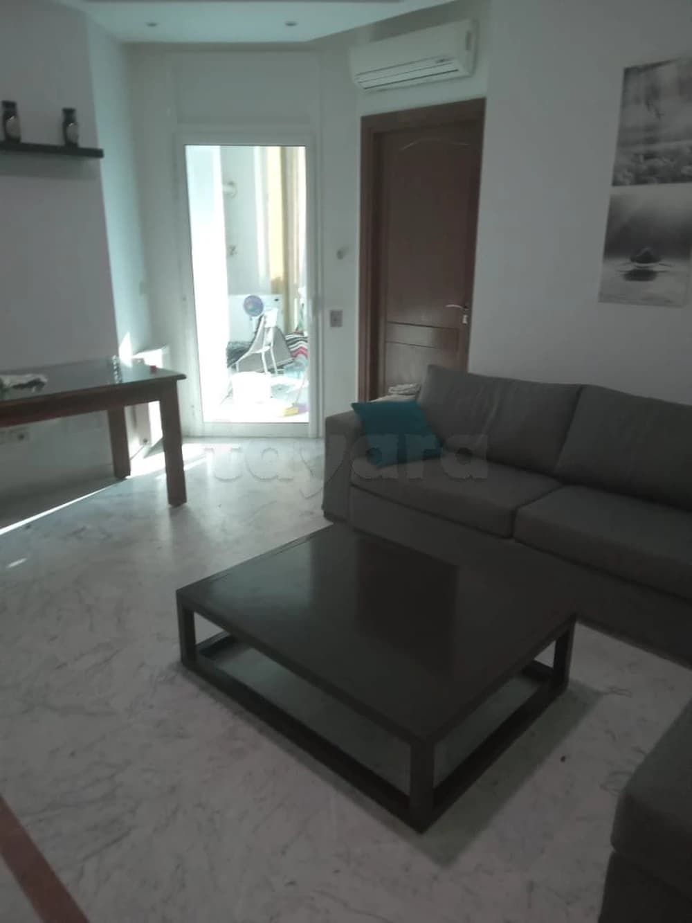 Un beau s+1 richement meublé 