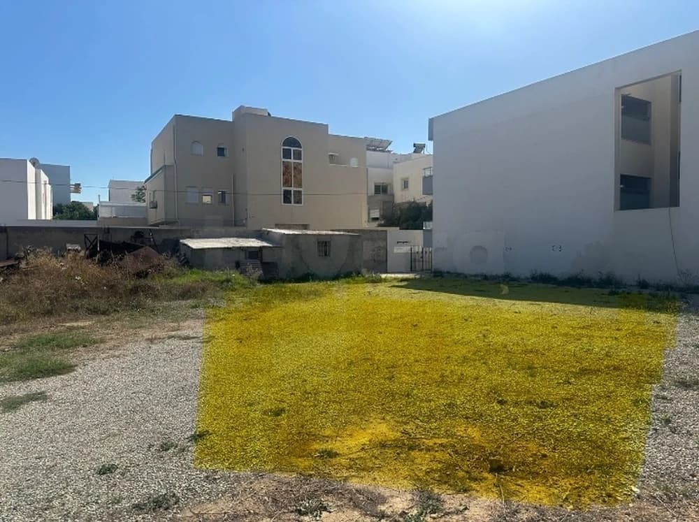 (أرض للبيع (المرسى