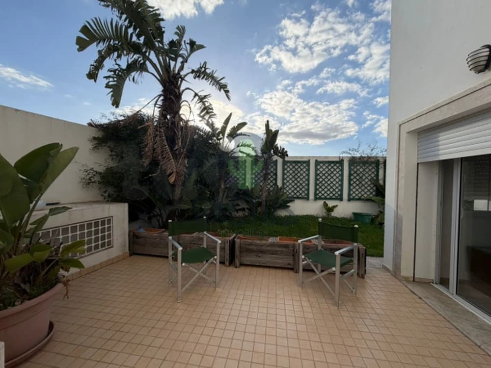 À vendre: S+2 dans une résidence à  Hammamet zone Sindbad