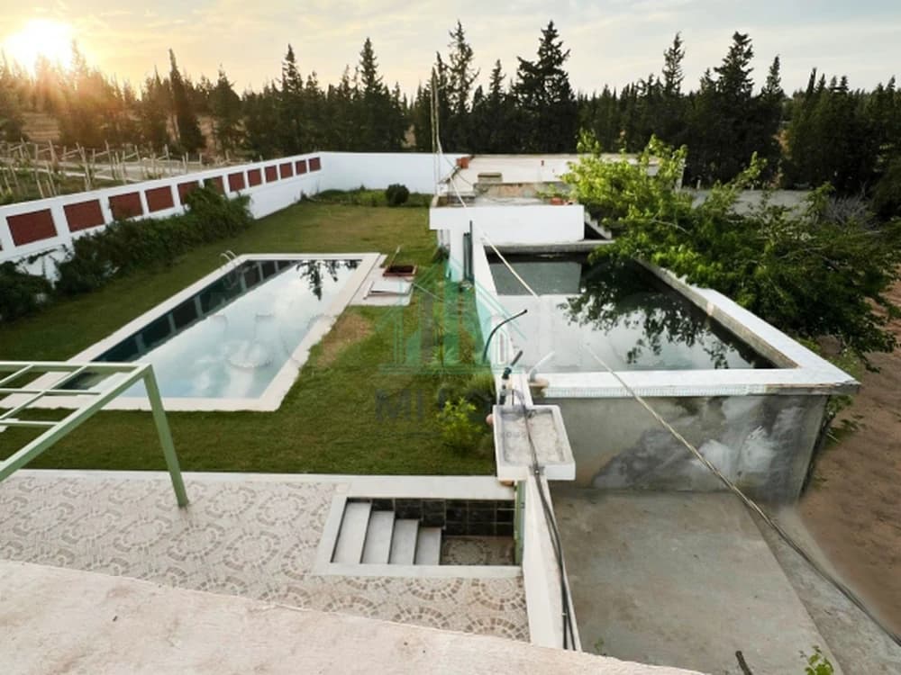 Une Ferme de 3 hectares à Mornag