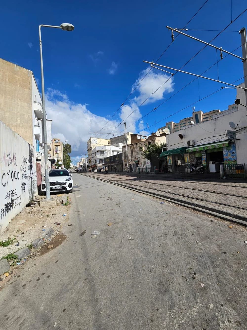A vendre Terrain  situé à la rue Nelson Mandela