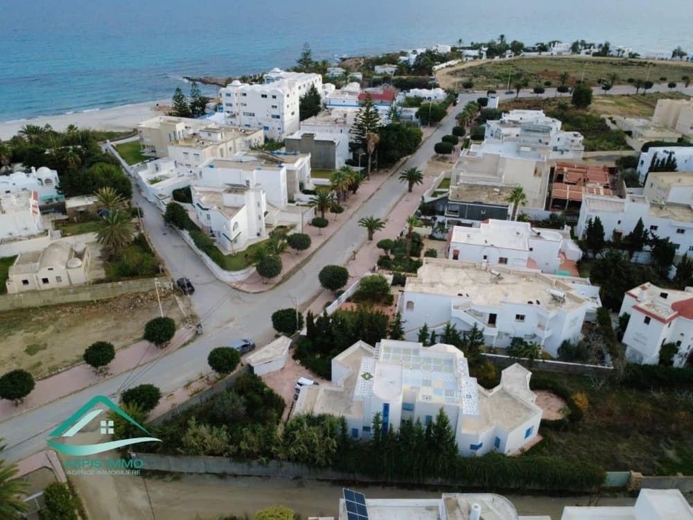 Villa 700 m² à Petit paris Kelibia