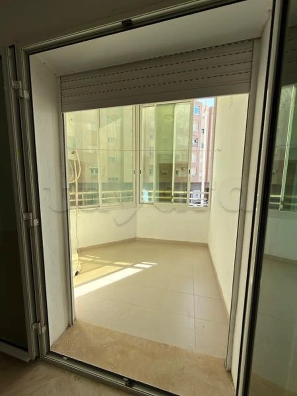 🔥 À LOUER – S+2 parking ss À CITÉ EL WAHAT, LAOUINA 🔥
