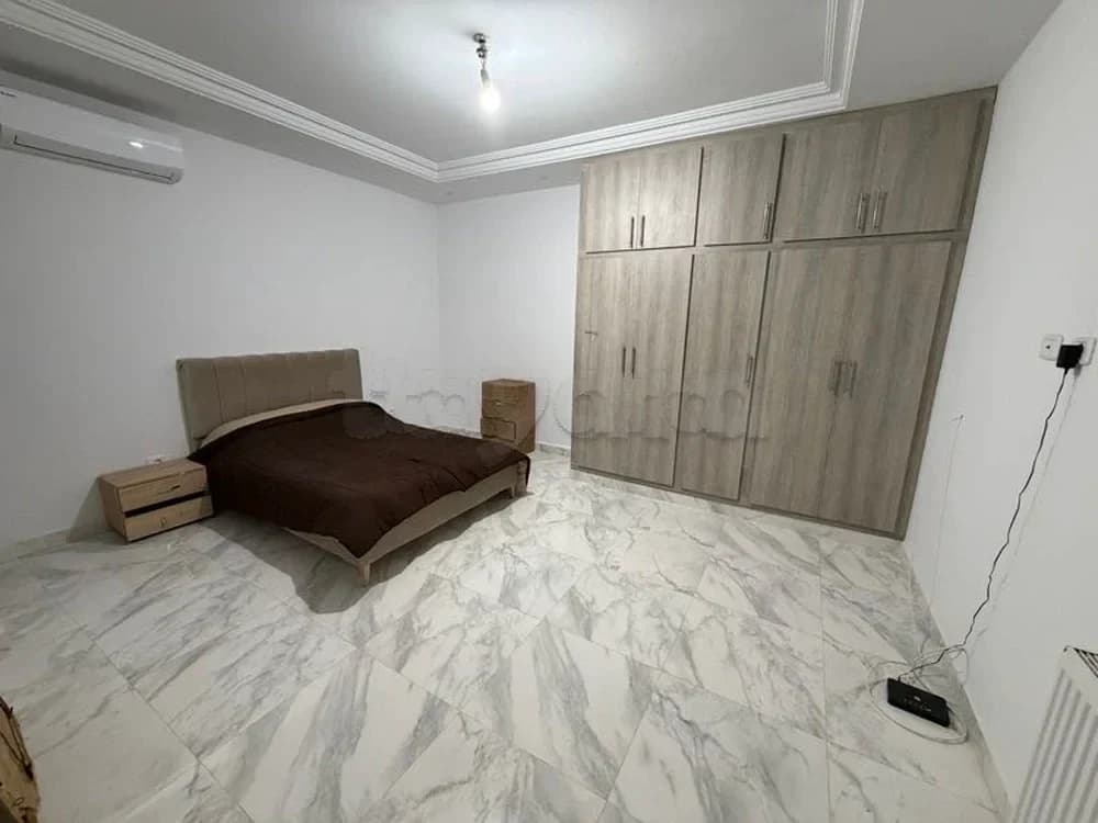 A louer un etage de villa S+2 - Bhar Lazrek - 53 026 545 