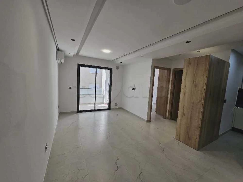 MENZAH 9 C: APPARTEMENT S+1 À LOUER

