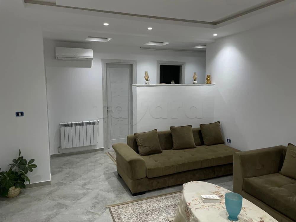 Appatement pour des etudiantes à Soukra