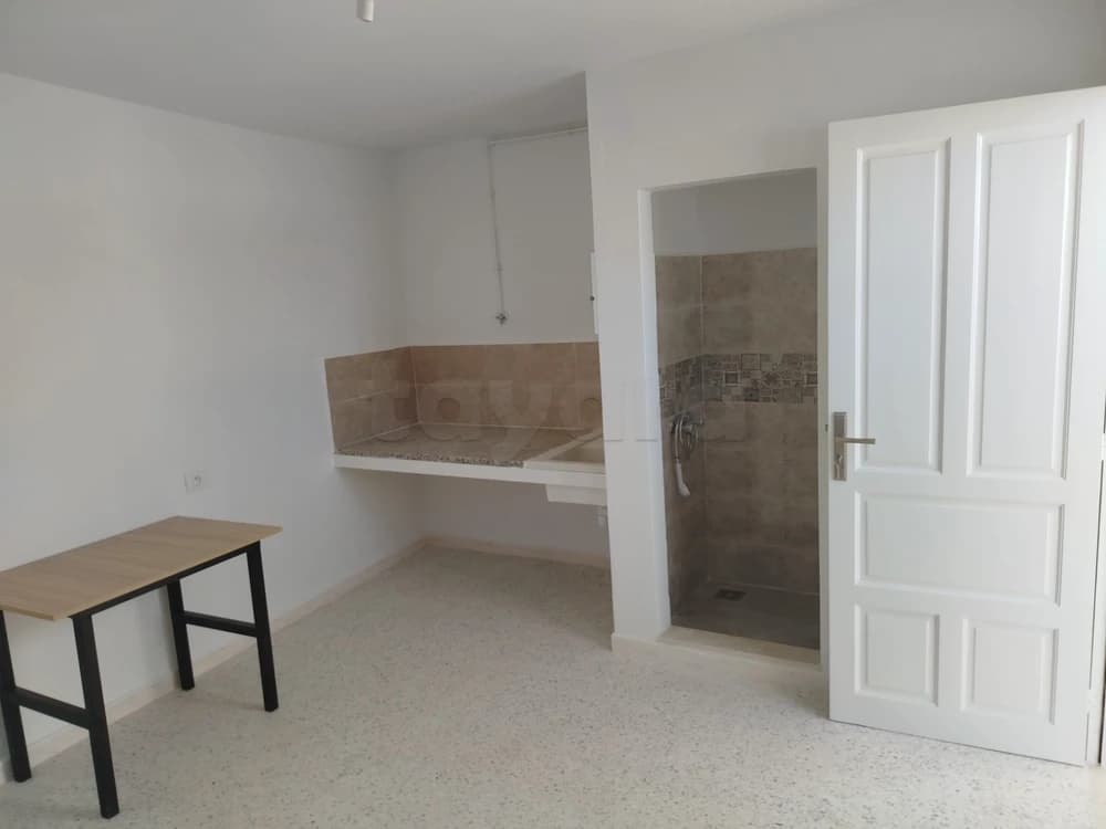 Petit studio à Menchia