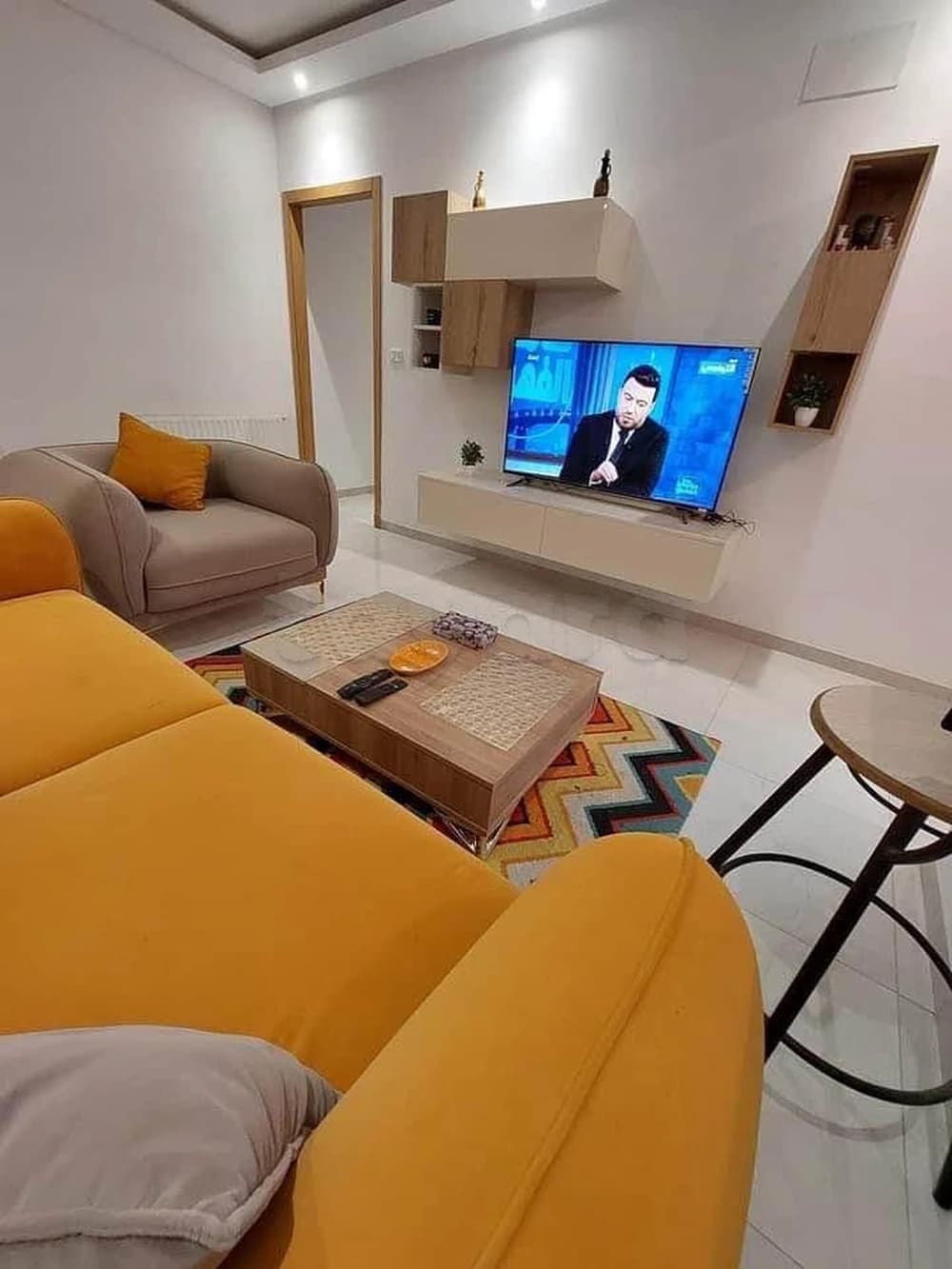 location par jour S+2   appartement meublé location par nuitée face monoprix S+1 ennasr


s1 s2 S+1