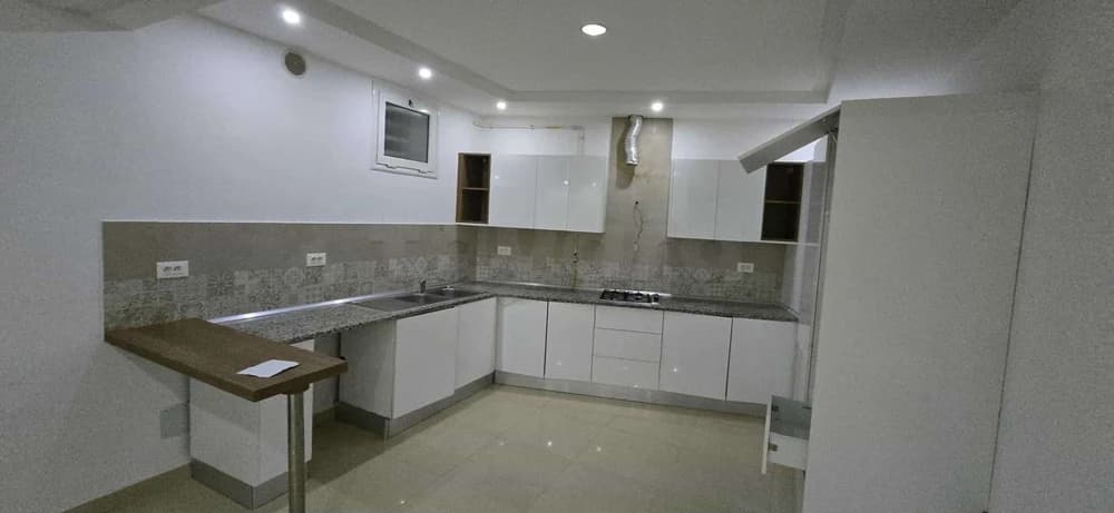 À LOUER – ÉTAGE DE VILLA S+2