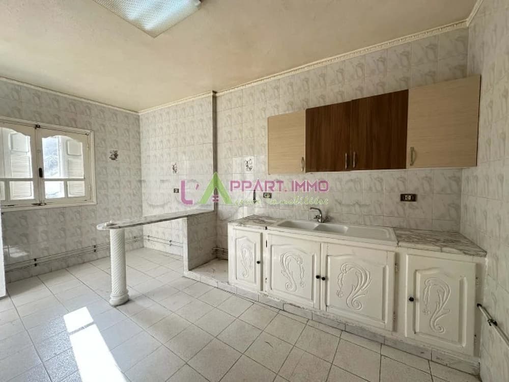 ETAGE DE VILLA S+3 BEN AROUS 