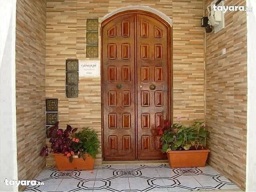 appartement spacieux s+3ch climatisé à tabarka 