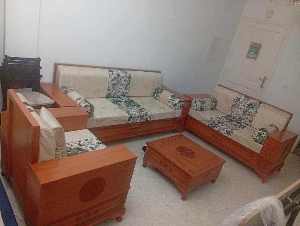 صالة وطاولة و6 كراسي