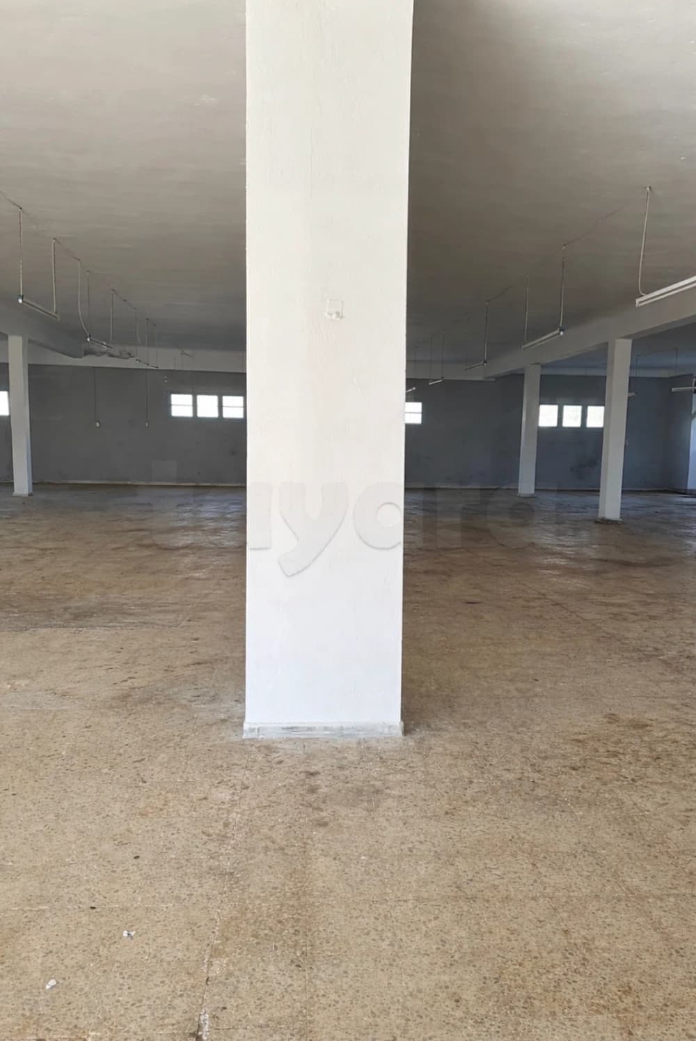 Dépôt de stockage 400 m2 