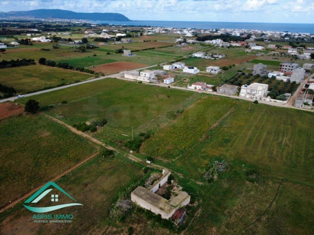 Terrain d’habitation 800 m² à Dar Allouch