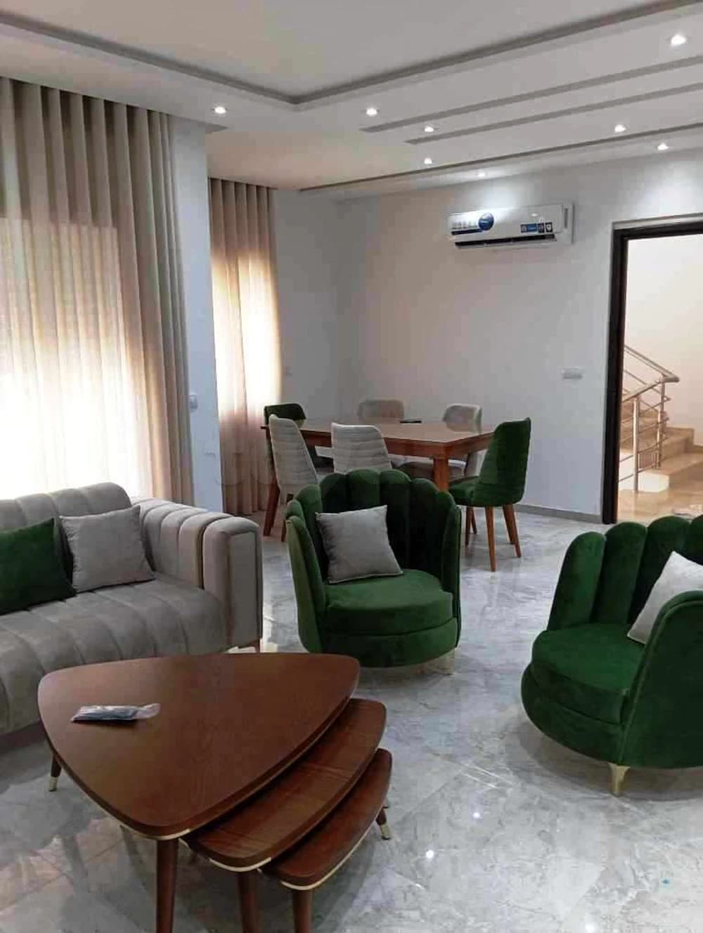 Un S plus Trois meublé  Haut Standing