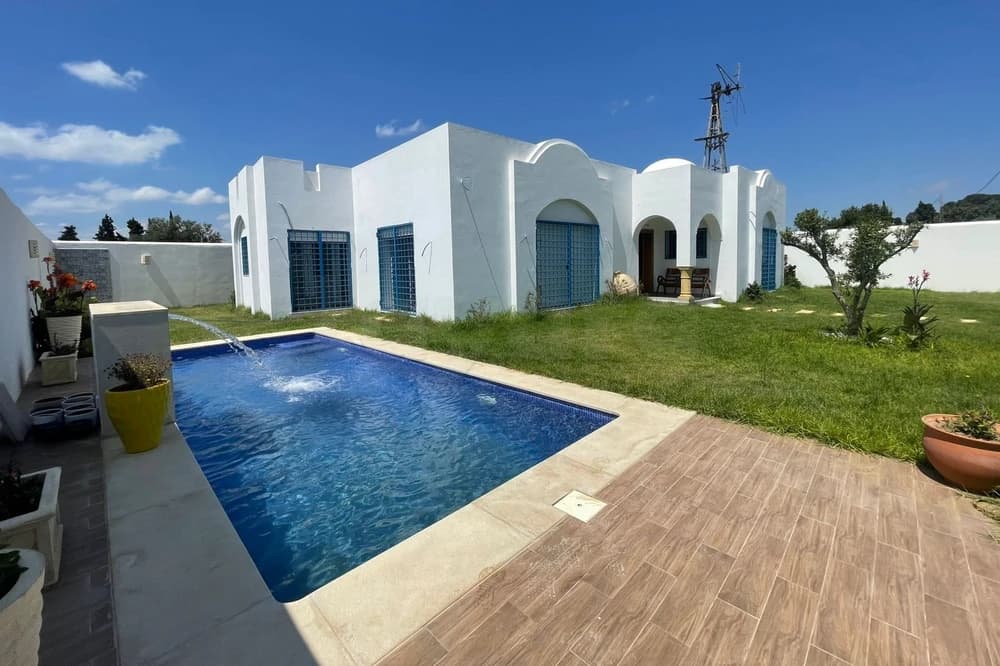 A vendre dans les vergers de HAMMAMET une villa de plain-pied s+3