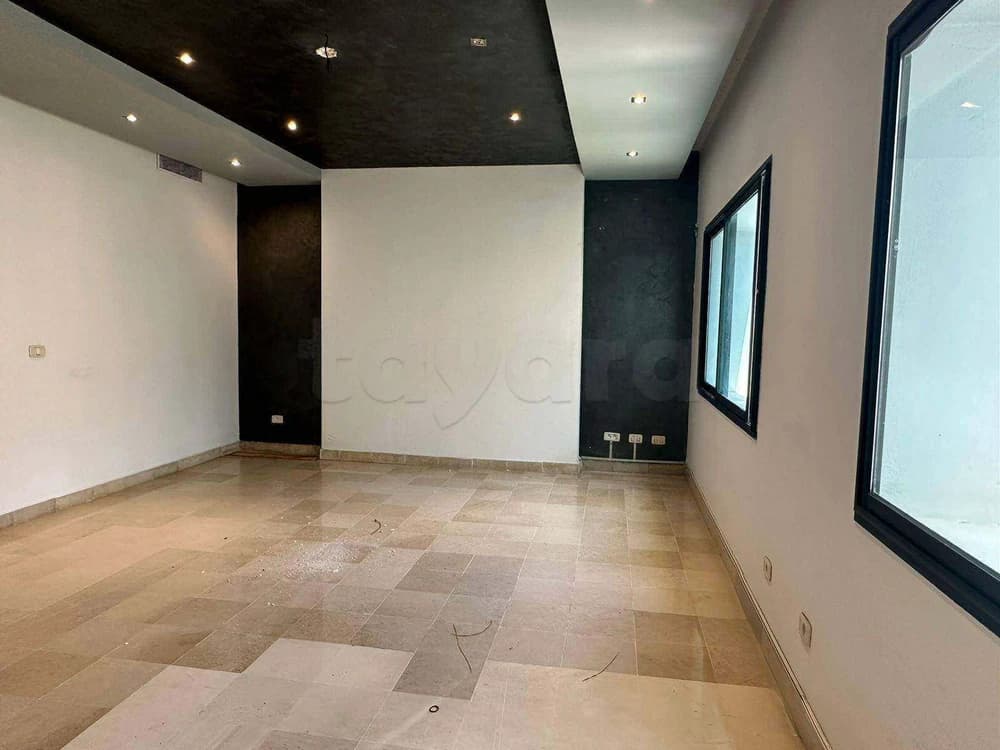 AL Bureau de 230m² au Lac1