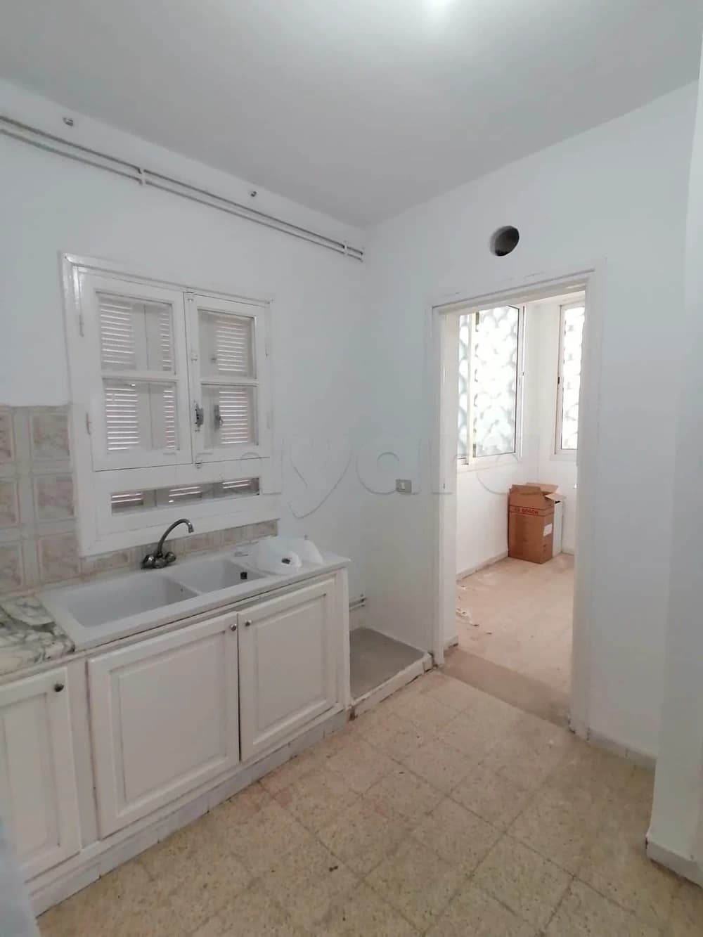 A louer un appartement S+3 à Boumhal