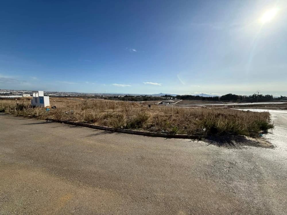 Terrain à Vendre - Jardins de Tunis (Mannouba)