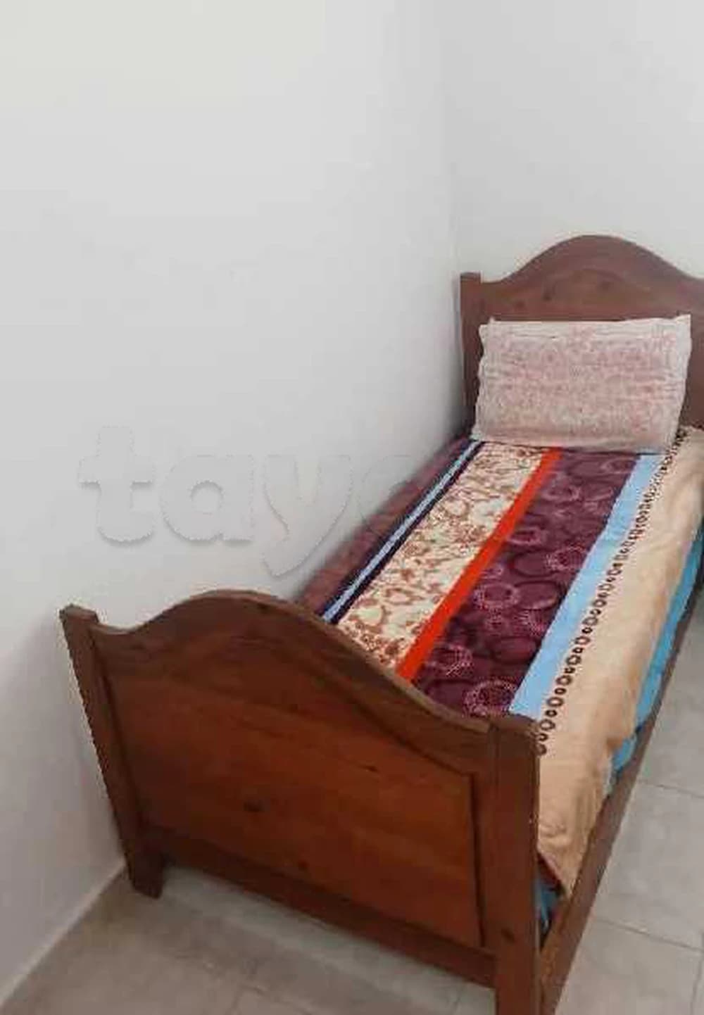 fil Marsa pour garçon chambre meublée 