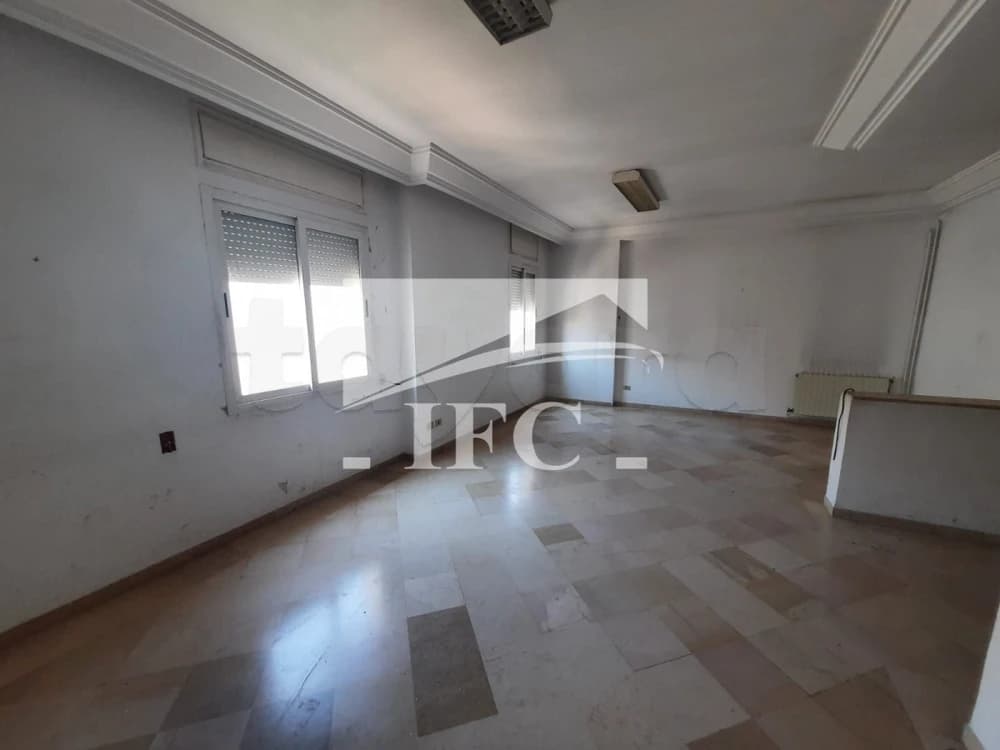 Bureau en 3 espaces -120m²-Lac 1- IFCL1215