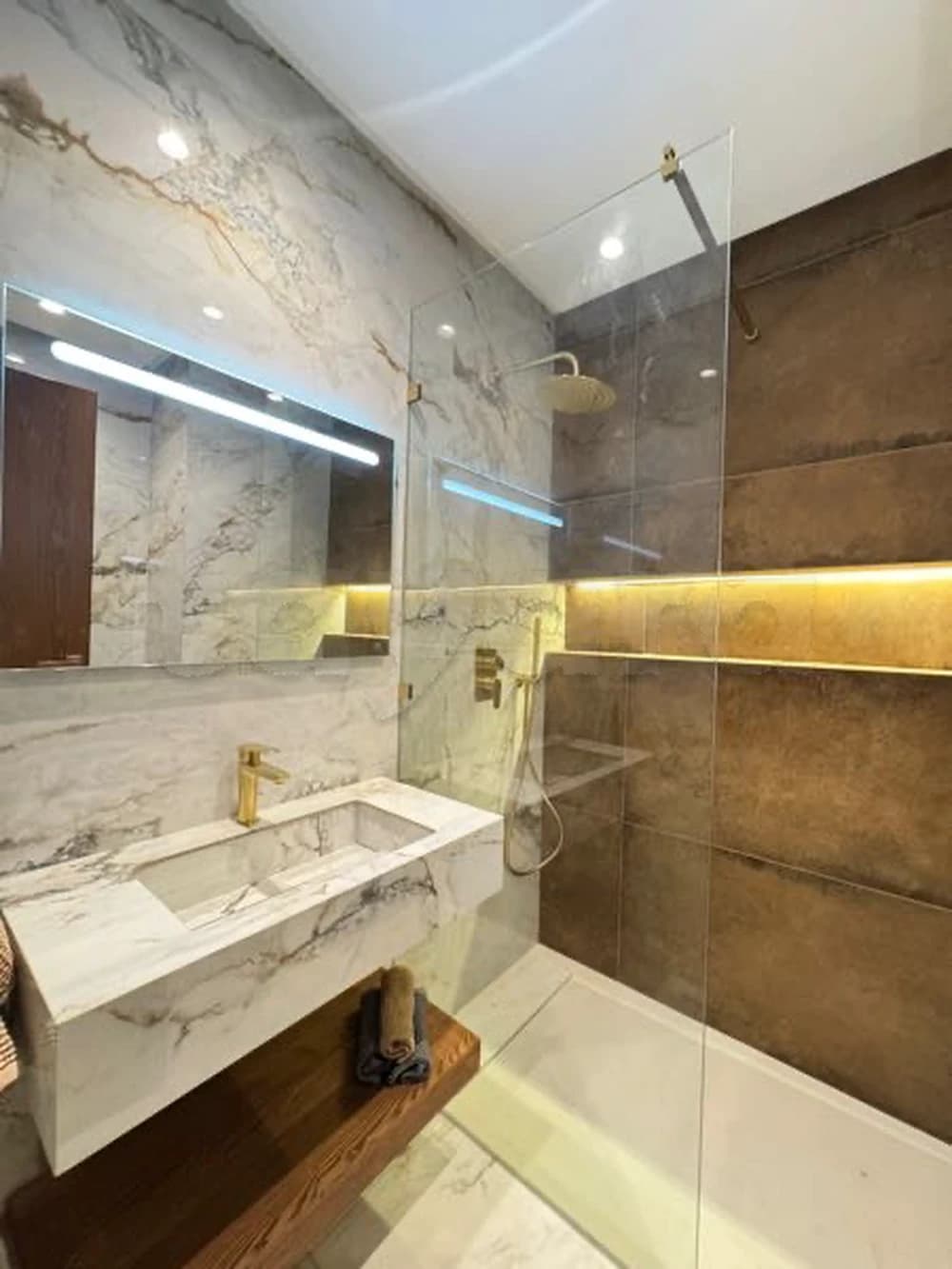 
🏠 À VENDRE |s+1  S+2 & S+3 – Haut Standing sur plan 
📍jardins de carthage 