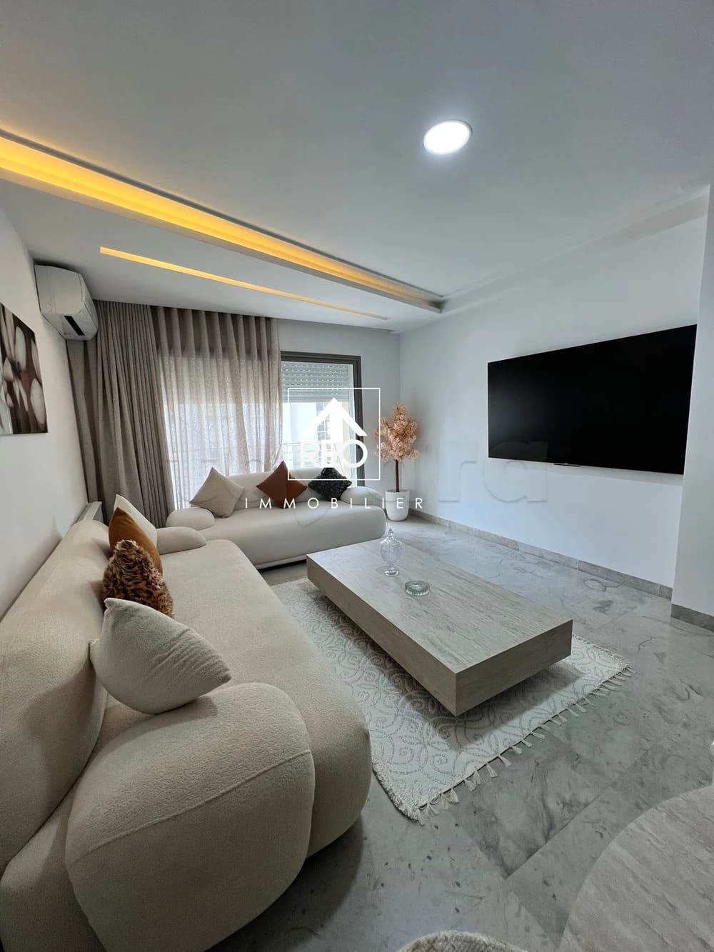 À Louer : Un appartement S+2 Meublé (Jamais Habité)  situé à Cité Wahat